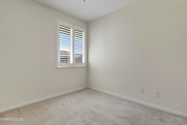 962 W End Street, Carson City, NV 89701