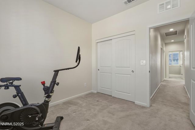 962 W End Street, Carson City, NV 89701