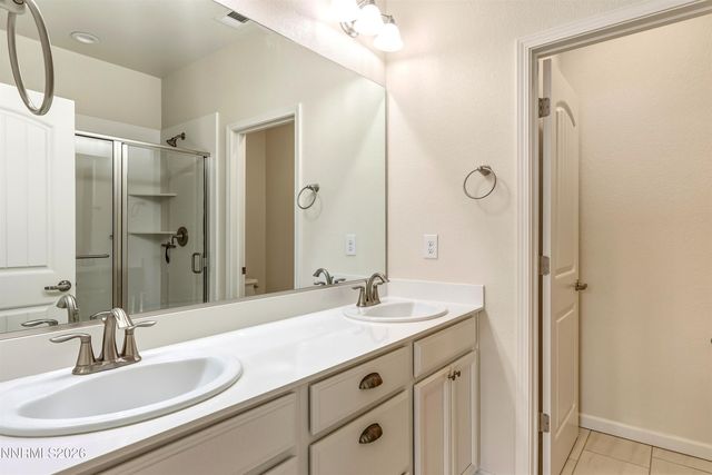 962 W End Street, Carson City, NV 89701