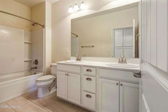 962 W End Street, Carson City, NV 89701