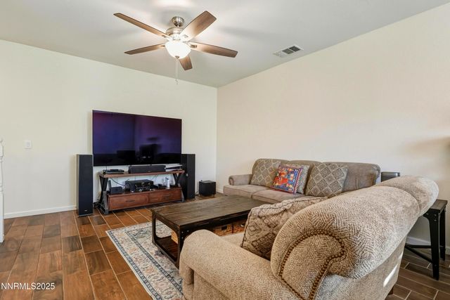 962 W End Street, Carson City, NV 89701