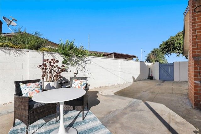 1313 N Crestlane Place, Anaheim, CA 92805