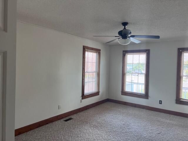 40 W Rigby Street, Manning, SC 29102