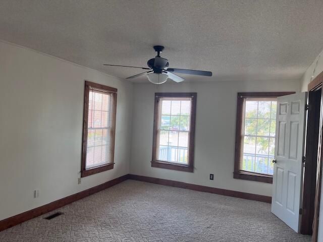 40 W Rigby Street, Manning, SC 29102