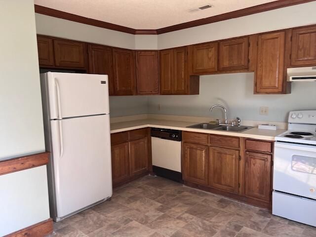 40 W Rigby Street, Manning, SC 29102