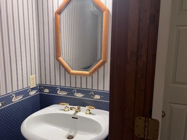 40 W Rigby Street, Manning, SC 29102