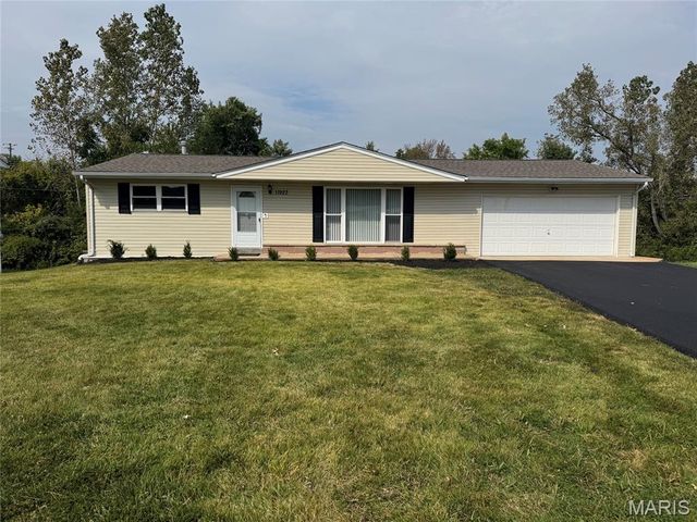 11923 Barkman Drive, St Louis, MO 63146