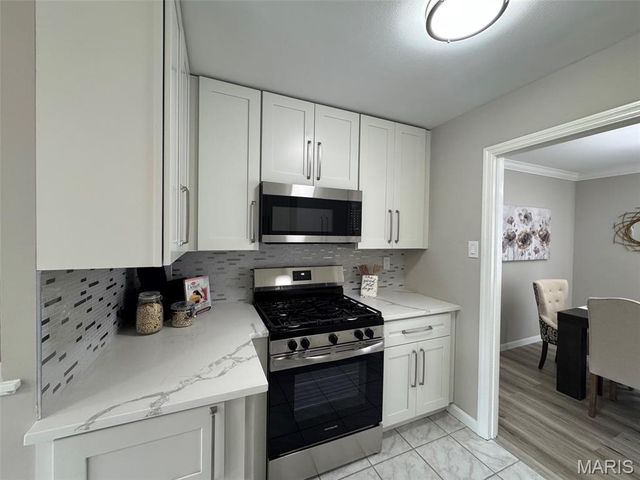 11923 Barkman Drive, St Louis, MO 63146