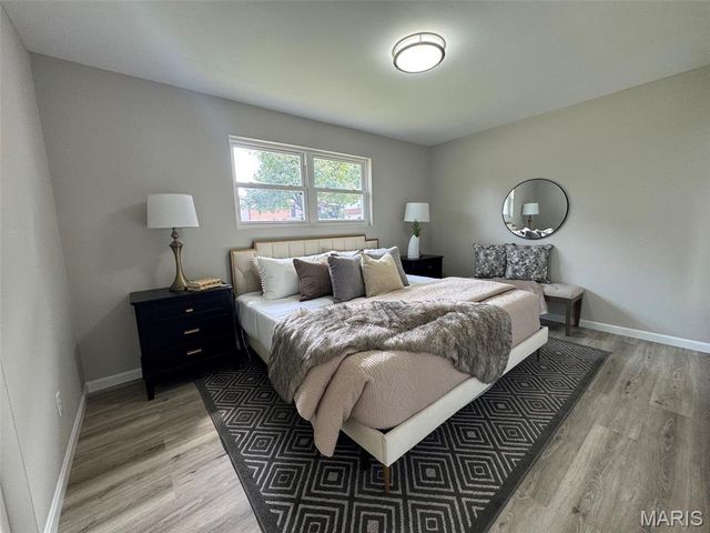 11923 Barkman Drive, St Louis, MO 63146