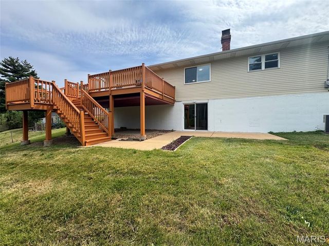 11923 Barkman Drive, St Louis, MO 63146