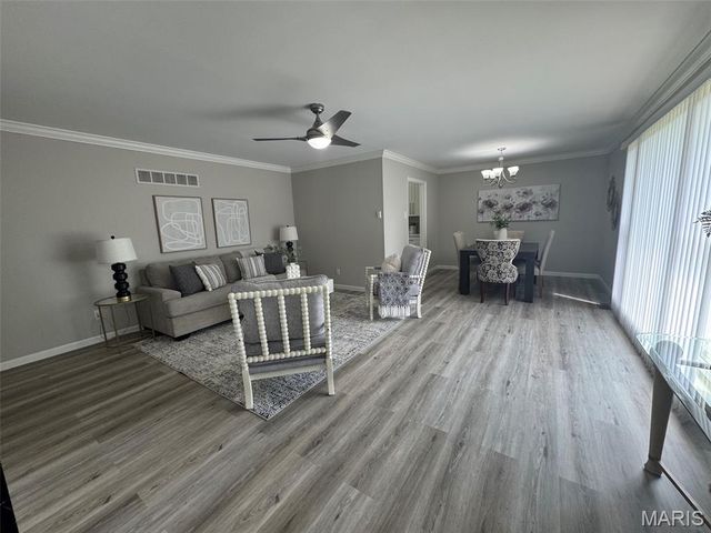 11923 Barkman Drive, St Louis, MO 63146