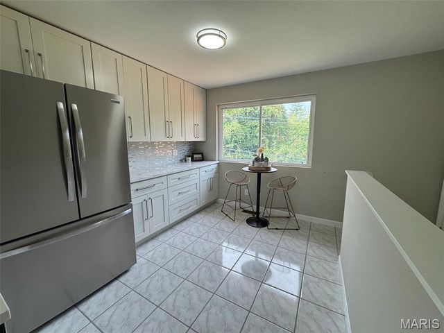 11923 Barkman Drive, St Louis, MO 63146