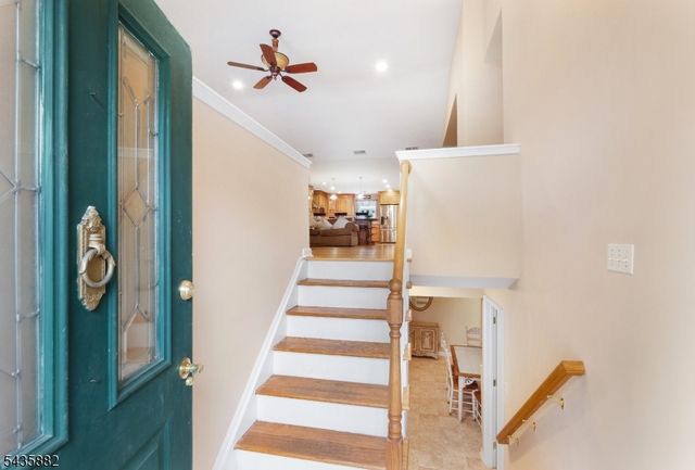 8 Robin Rd, Somerville Boro, NJ 08876