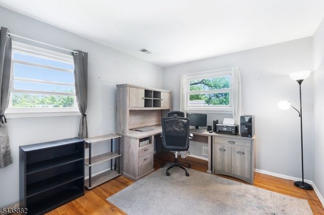 8 Robin Rd, Somerville Boro, NJ 08876