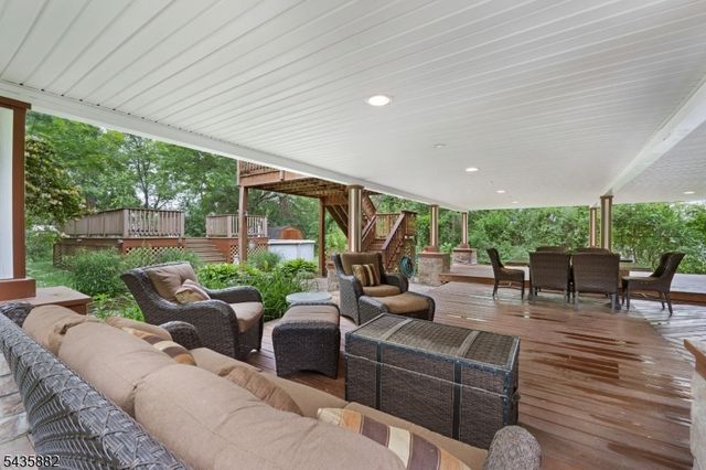 8 Robin Rd, Somerville Boro, NJ 08876