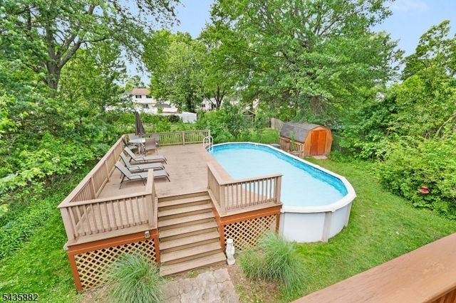 8 Robin Rd, Somerville Boro, NJ 08876