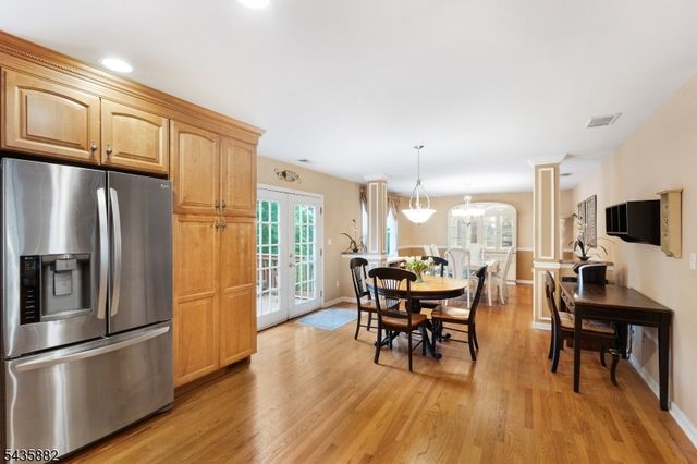 8 Robin Rd, Somerville Boro, NJ 08876