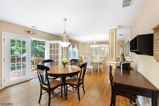 8 Robin Rd, Somerville Boro, NJ 08876