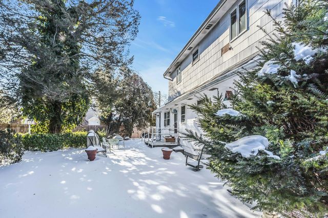 1 Towne Court, Melville, NY 11747