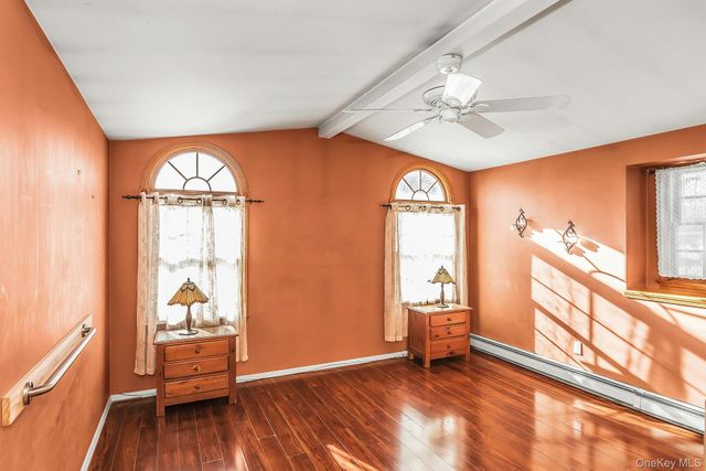 1 Towne Court, Melville, NY 11747