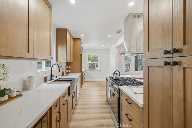 6119 Haas, Los Angeles, CA 90047