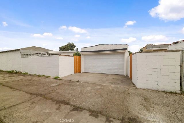 6119 Haas, Los Angeles, CA 90047