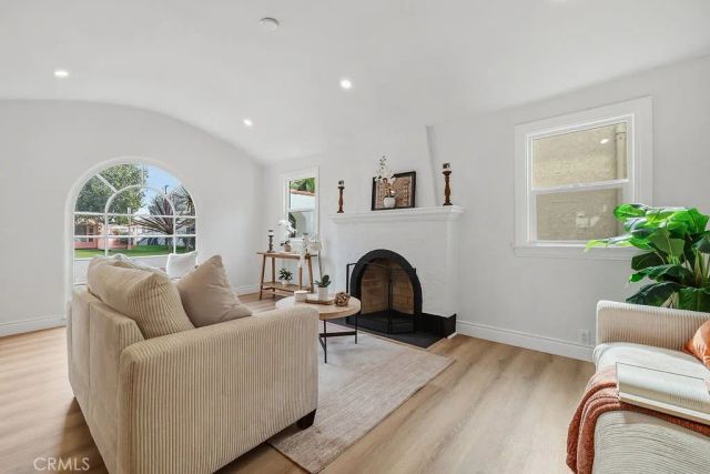 6119 Haas, Los Angeles, CA 90047