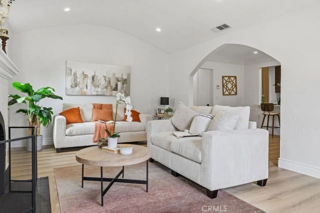 6119 Haas, Los Angeles, CA 90047