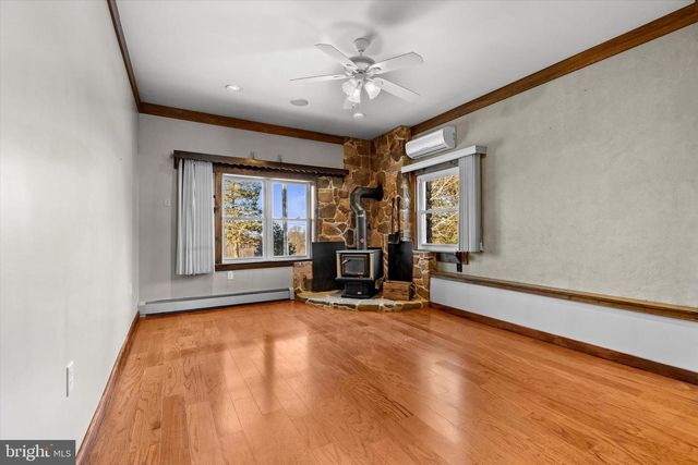 107 W RIDGE RD, Dillsburg, PA 17019