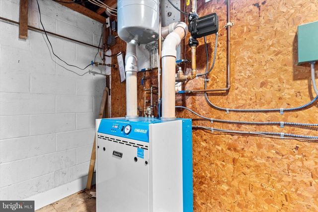 107 W RIDGE RD, Dillsburg, PA 17019