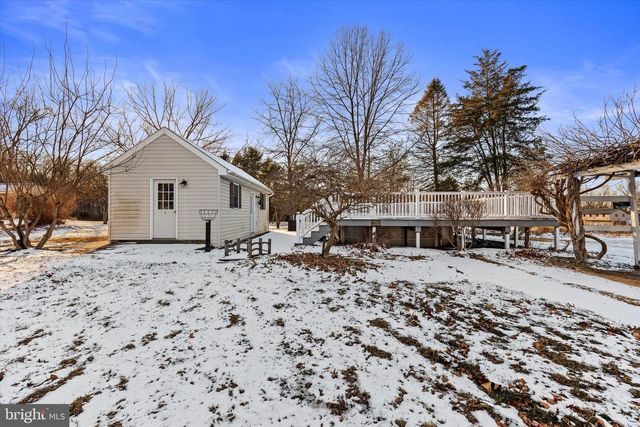 107 W RIDGE RD, Dillsburg, PA 17019