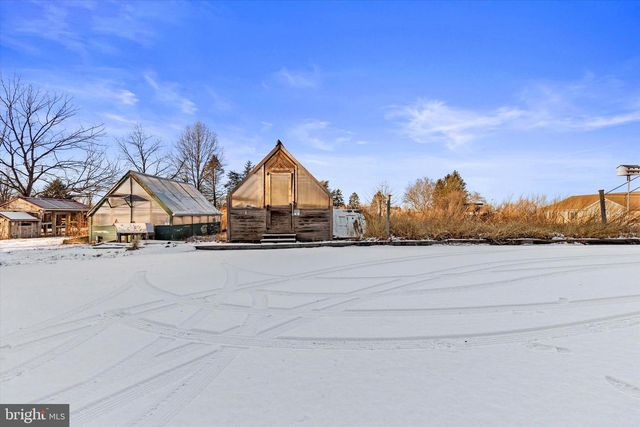 107 W RIDGE RD, Dillsburg, PA 17019