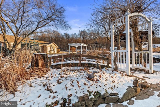 107 W RIDGE RD, Dillsburg, PA 17019