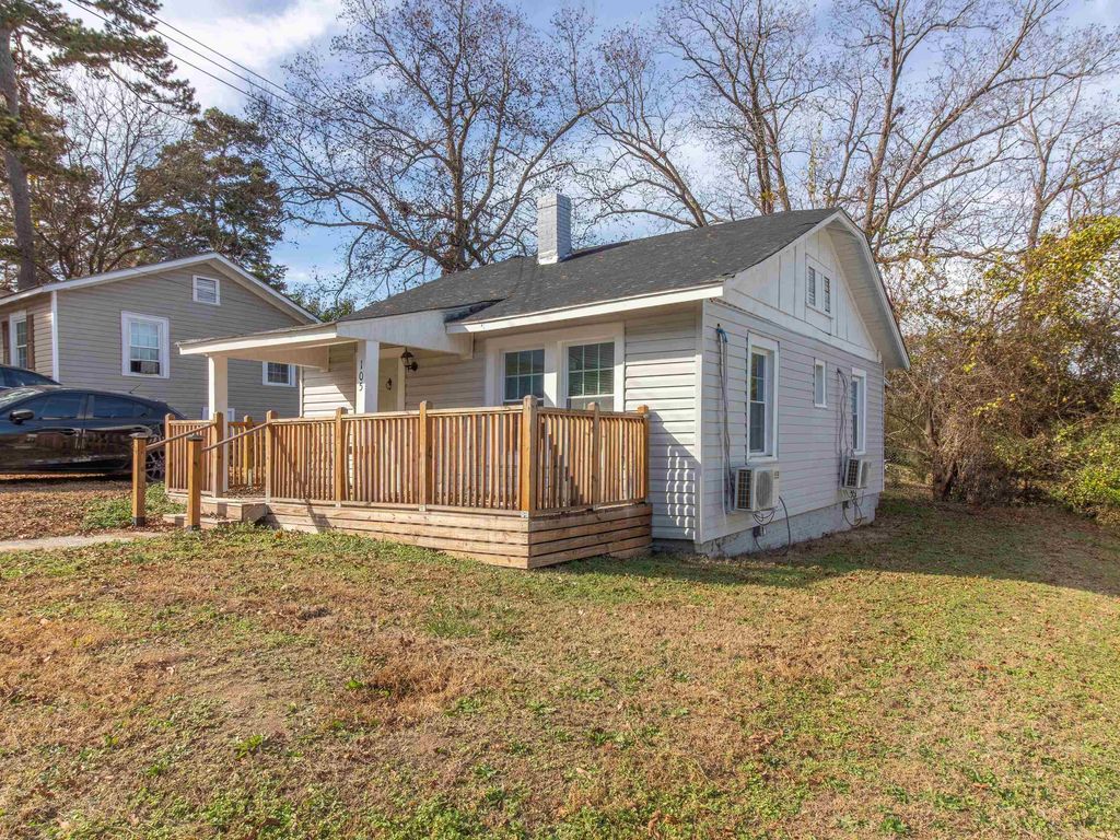 105 Cabin St, Union, SC 29379