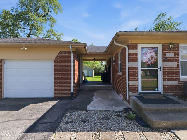 6845 Walton Street, Indianapolis, IN 46241