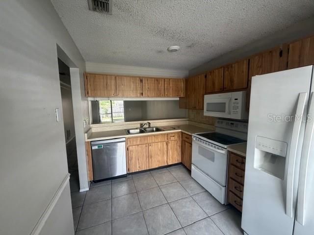 300 KENT PLACE, Safety Harbor, FL 34695