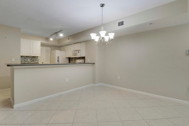 236 VILLAGE Boulevard 1106, Tequesta, FL 33469