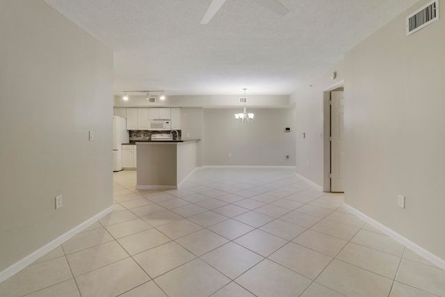 236 VILLAGE Boulevard 1106, Tequesta, FL 33469