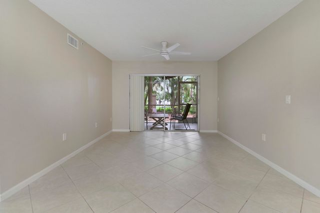 236 VILLAGE Boulevard 1106, Tequesta, FL 33469
