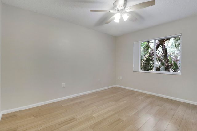 236 VILLAGE Boulevard 1106, Tequesta, FL 33469