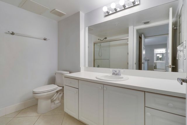 236 VILLAGE Boulevard 1106, Tequesta, FL 33469