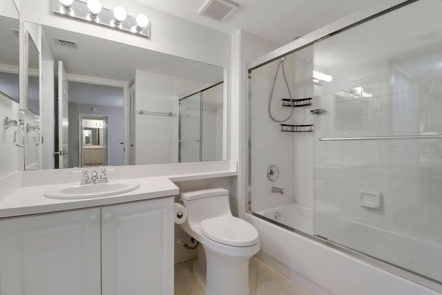236 VILLAGE Boulevard 1106, Tequesta, FL 33469