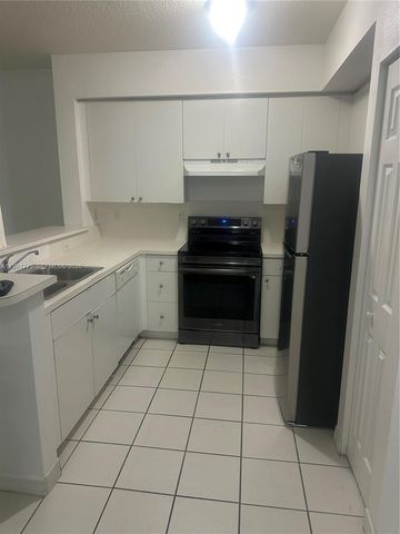 11050 SW 196th St 113, Cutler Bay, FL 33157