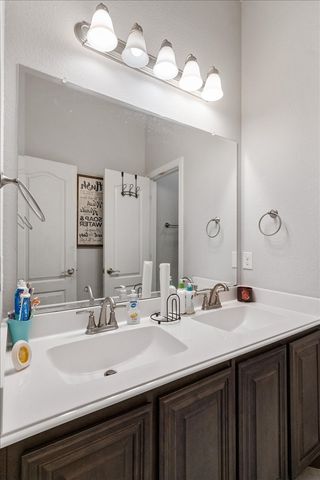 4209 Misty Ridge Street, Mesquite, TX 75181