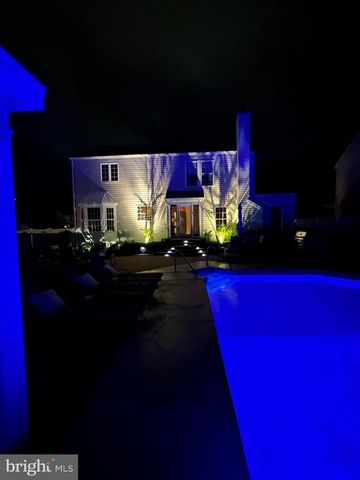 33 MORRIS DRIVE, Sicklerville, NJ 08081