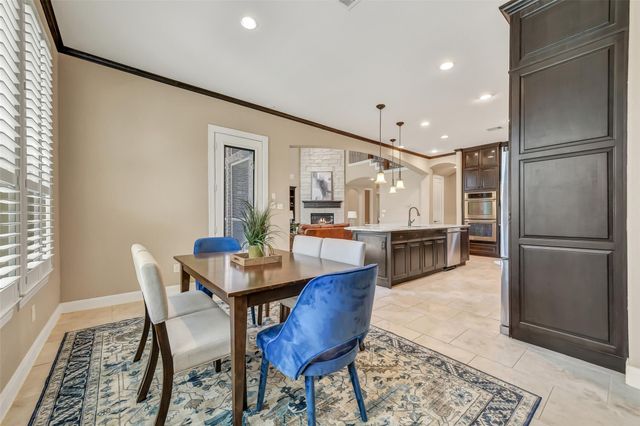 2204 Texoma Bend Lane, Friendswood, TX 77546