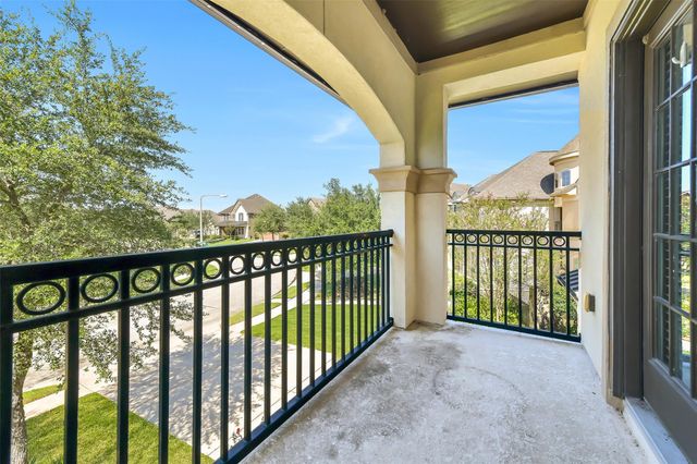 2204 Texoma Bend Lane, Friendswood, TX 77546