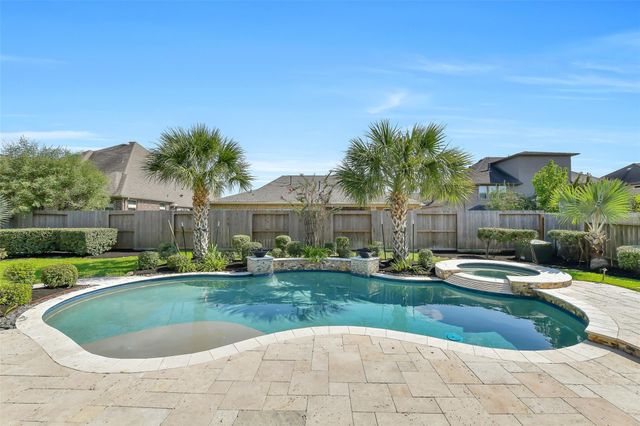 2204 Texoma Bend Lane, Friendswood, TX 77546
