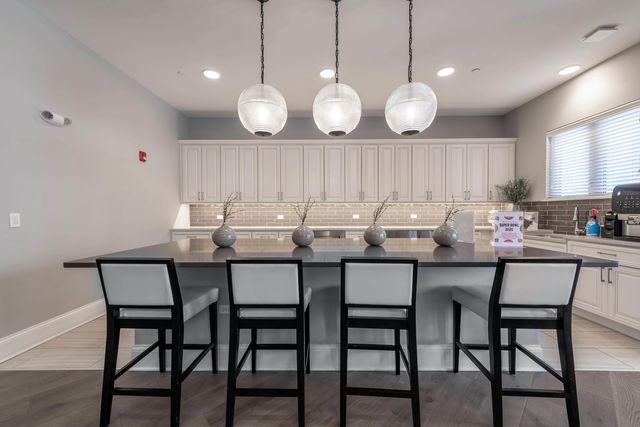 21599 W Field Court 5-305, Deer Park, IL 60010