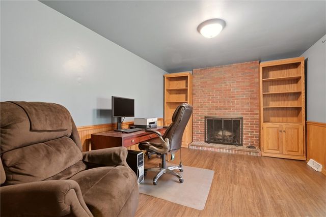3217 Sundale Dr, Shaler, PA 15116